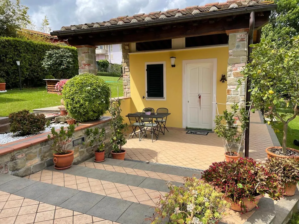 Il Giglio Rosso Villa Borgo a Buggiano 0*,  Italy